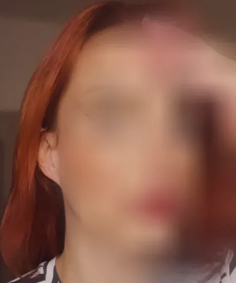 Claudia, 25 años