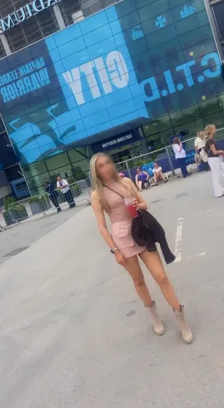Uxía, 28 años